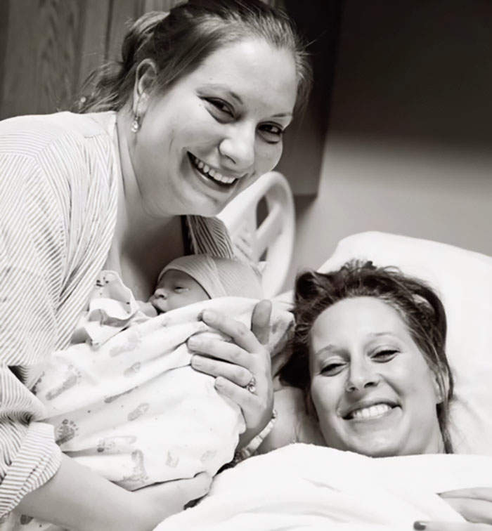 Meet Emily Westerfield, The “Surrogacy Unicorn” Now Pregnant With 11th Baby