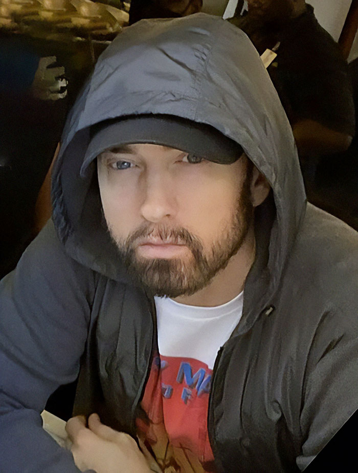 Eminem Shows Off His 16-Year Sobriety Chip After Near-Fatal 2007 Overdose