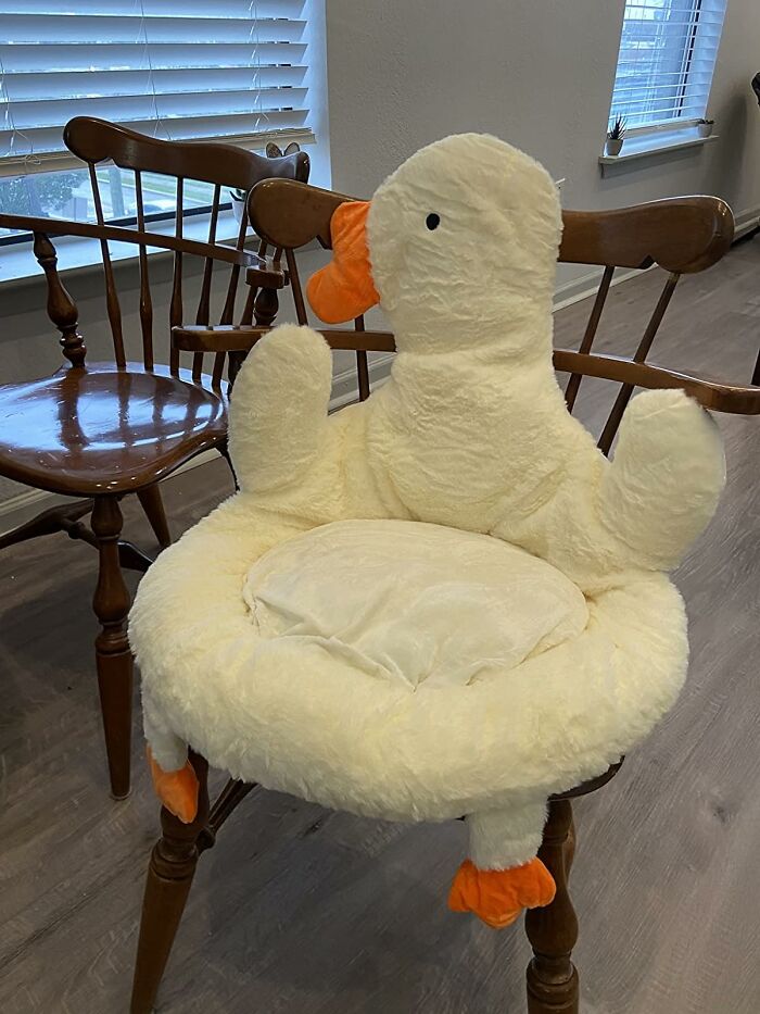  Cute Goose Seat Cushion Adds Cheeky Fun To Any Chair