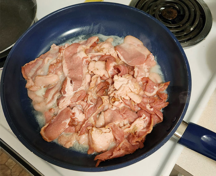 This Is How My Roommate Cooks Bacon