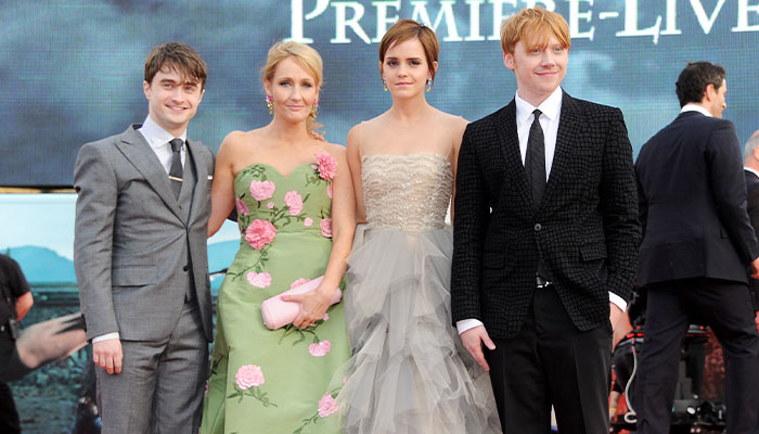 “I Love Daniel Radcliffe and Emma Watson Even More Now”: HP Fans Take Sides After J.K. Rowling's Rant