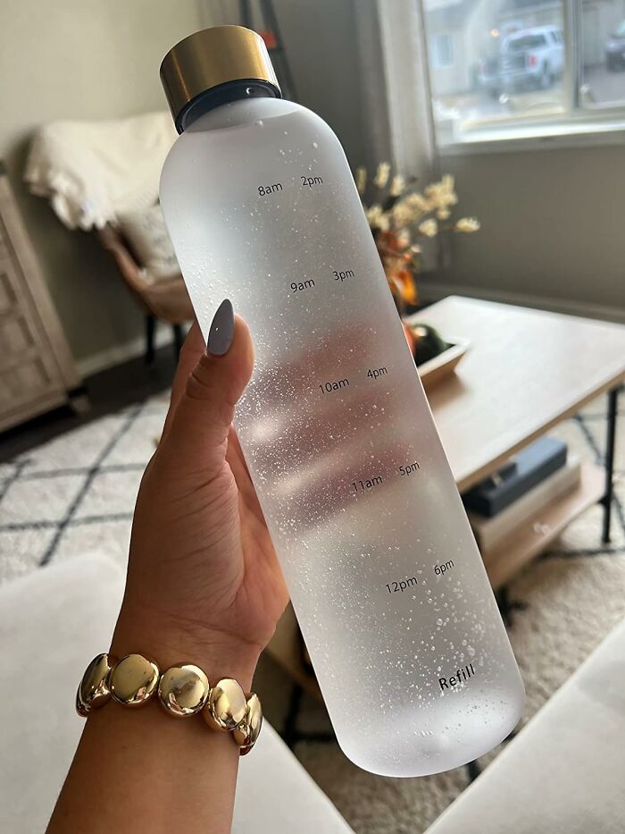 This Sleek And Chic Water Bottle Will Have You Looking Like A Thirst Trap