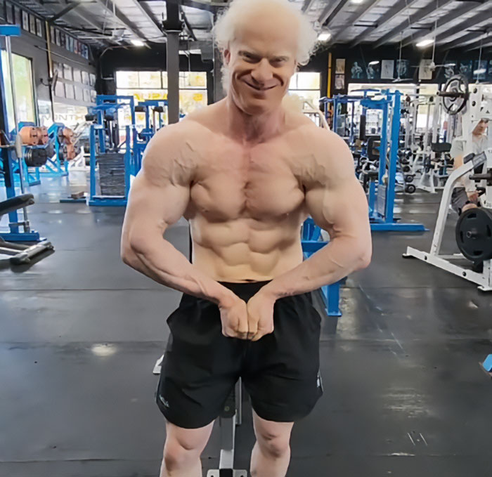 Blind, Albino Personal Trainer Shares Update After Being Forced To Quit Because Of “Lack Of Clients” Blind, Albino Personal Trainer Shares Update After Being Forced To Quit Because Of “Lack Of Clients”
