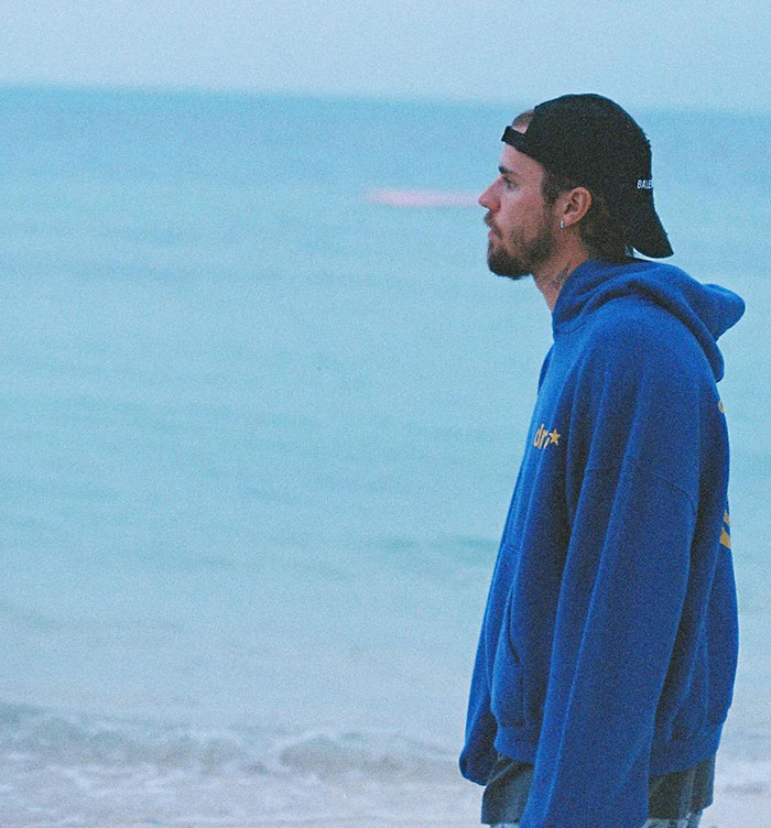 Fans Flock To Support Justin Bieber After Tearful Post: “We Are Here For You” Fans Flock To Support Justin Bieber After Tearful Post: “We Are Here For You”