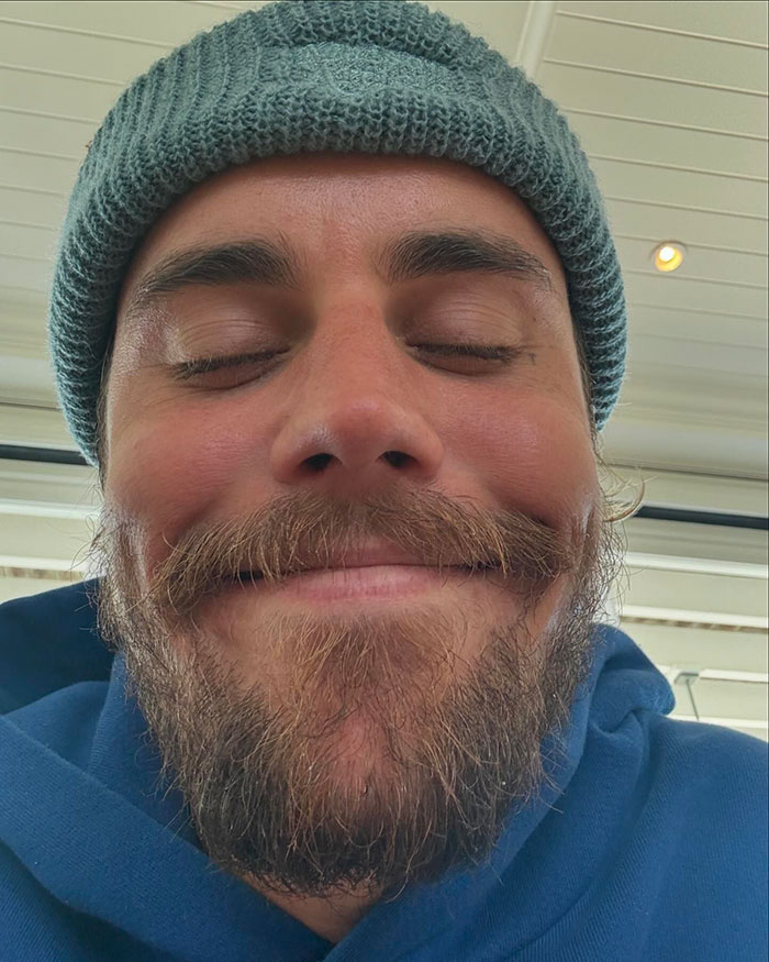 Fans Flock To Support Justin Bieber After Tearful Post: “We Are Here For You” Fans Flock To Support Justin Bieber After Tearful Post: “We Are Here For You”