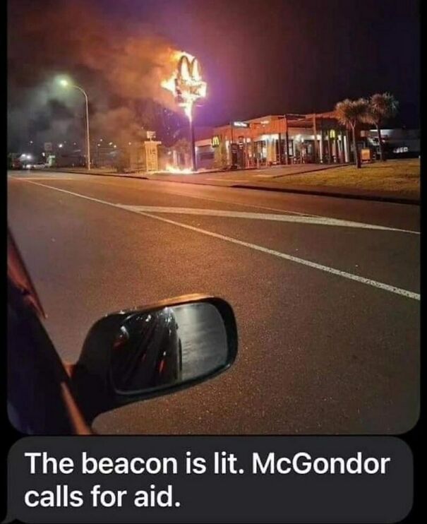 mcgondor-mcdonalds-sign-on-fire-6627a0fe0e405-jpeg.jpg