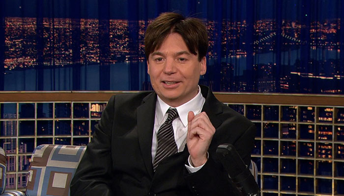 Mike Myers Removes Mask At AFI Gala, Revealing “Unrecognizable” New Look Mike Myers Removes Mask At AFI Gala, Revealing “Unrecognizable” New Look