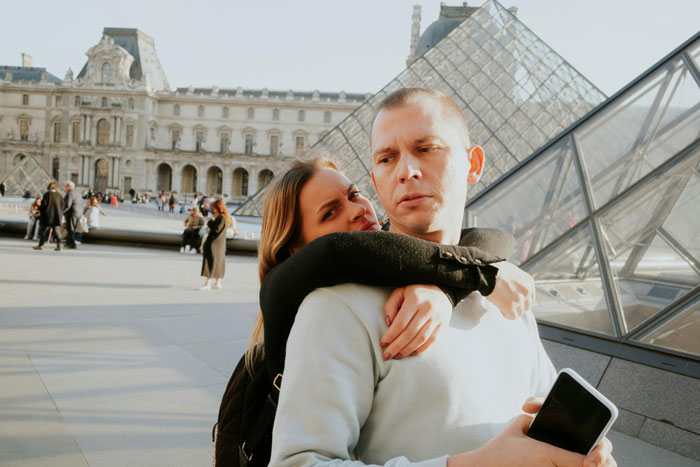Parents Steal $3000 From Teen’s Hard-Earned Savings And Use The Money On A Lavish Parisian Vacation