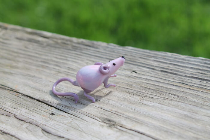 I Made Glass Rat Figurines In Rainbow Colors (12 Pics)