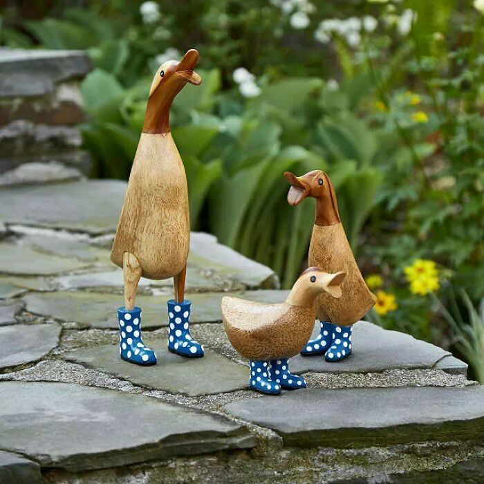Quack-Tastic Surprise: Spotted Wellies Garden Ducks For Mom's Smile!