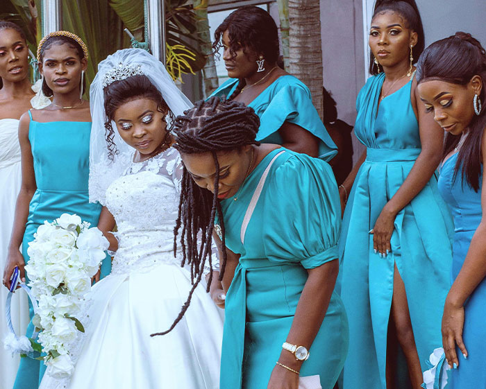 Internet Applauds Bride For Kicking Bridesmaid Off Her Destination Wedding The Day Before The Event