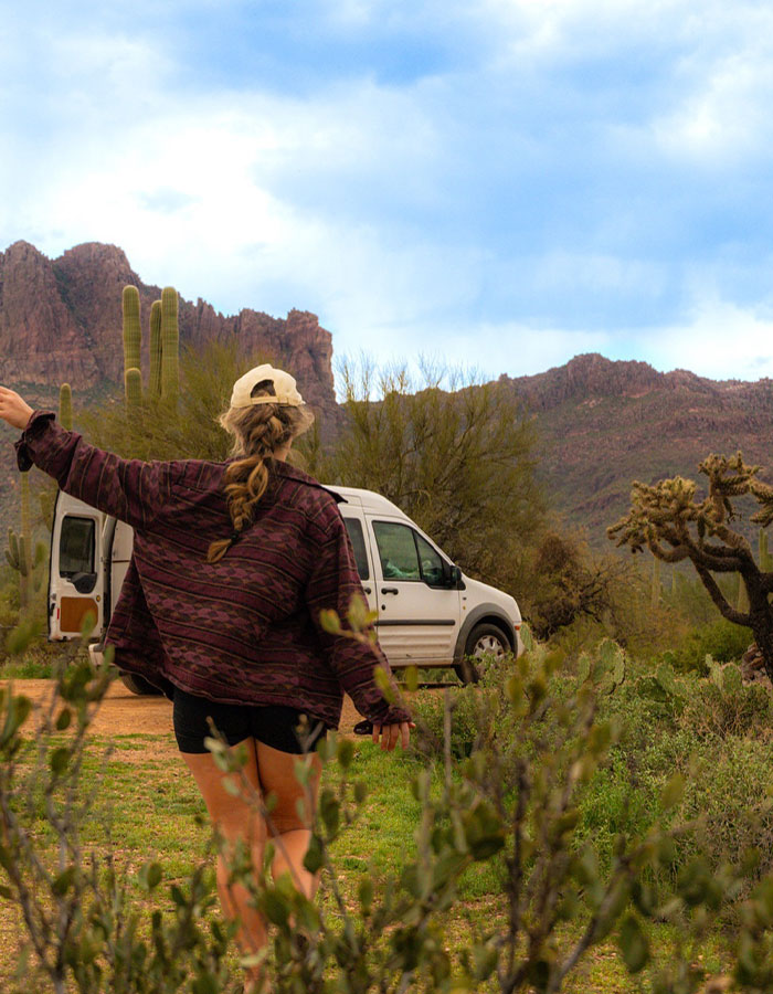 Van-Lifers Reveal Why The Romanticized Lifestyle Isn’t All It’s Cut Out To Be Online Van-Lifers Reveal Why The Romanticized Lifestyle Isn’t All It’s Cut Out To Be Online