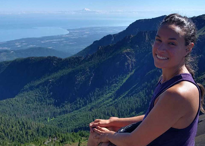 Van-Lifers Reveal Why The Romanticized Lifestyle Isn’t All It’s Cut Out To Be Online Van-Lifers Reveal Why The Romanticized Lifestyle Isn’t All It’s Cut Out To Be Online