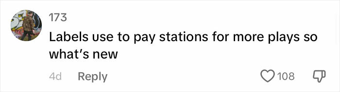 Woman Attempts To Explain How Streaming Farms Work, Goes Viral With 4.1M Views On TikTok Woman Attempts To Explain How Streaming Farms Work, Goes Viral With 4.1M Views On TikTok
