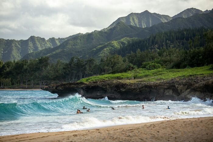 “Living In Hawaii”: 30 Things People Dream Of Until They Actually Get It