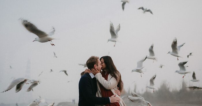 2024’s Most Stunning Engagement Photos, As Selected By Junebug Weddings (50 Pics)