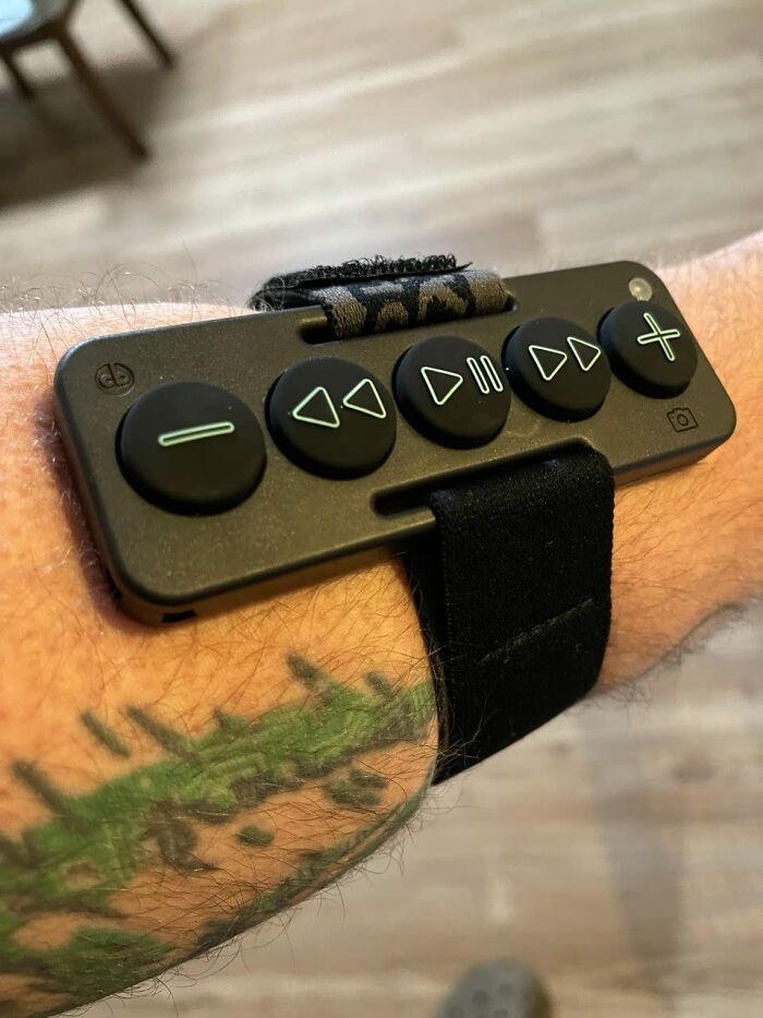 Enjoy Hands-Free Control With A Wearable & Stickable Bluetooth Remote