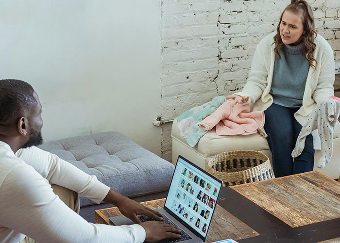 “I’d Call The Police”: Man Freaks Out Over Wife’s Creepy Question, She Doesn’t Like His Reaction “I’d Call The Police”: Man Freaks Out Over Wife’s Creepy Question, She Doesn’t Like His Reaction