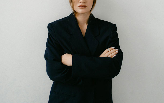 Entitled Mom Steals ‘Golden Double Stuff’ Oreo Pack From Man’s Cart In Parking Lot, Drama Ensues Entitled Mom Steals ‘Golden Double Stuff’ Oreo Pack From Man’s Cart In Parking Lot, Drama Ensues