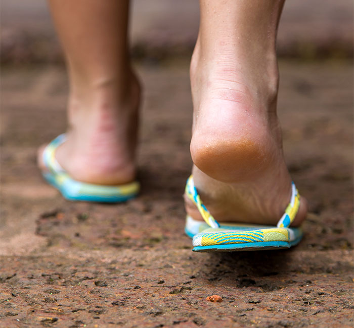 "I've Been Chasing You For 10 Minutes": 'Karen' Assumes Dad Works At Store, Gets A Reality Check "I've Been Chasing You For 10 Minutes": 'Karen' Assumes Dad Works At Store, Gets A Reality Check