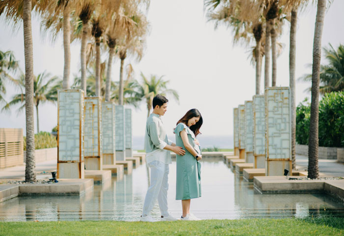 Woman Is Mad Husband's Ex Of 9 Years Upgraded Their Hotel Room, Gets A Reality Check Online Woman Is Mad Husband's Ex Of 9 Years Upgraded Their Hotel Room, Gets A Reality Check Online