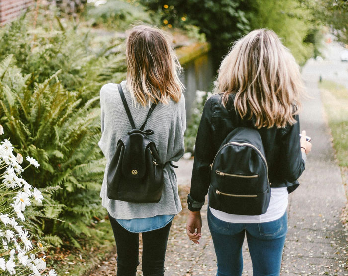 Teen Panics After DNA Results With Her Twin Sister Changed Everything She Knew About Herself Teen Panics After DNA Results With Her Twin Sister Changed Everything She Knew About Herself