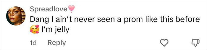 Florida High School’s “Once Upon A Time” Prom Goes Viral For Stunning Met-Gala-Level Outfits Florida High School’s “Once Upon A Time” Prom Goes Viral For Stunning Met-Gala-Level Outfits