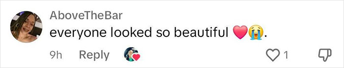 Florida High School’s “Once Upon A Time” Prom Goes Viral For Stunning Met-Gala-Level Outfits Florida High School’s “Once Upon A Time” Prom Goes Viral For Stunning Met-Gala-Level Outfits