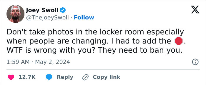 “Hope The Guy Presses Charges”: Gym-Goer’s Controversial Locker Room Selfie Exposes Unwitting Man “Hope The Guy Presses Charges”: Gym-Goer’s Controversial Locker Room Selfie Exposes Unwitting Man