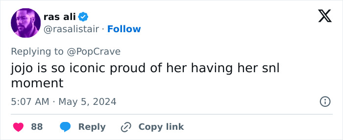 “They’re Laughing At Her, Not With Her”: JoJo Siwa SNL Skit Sparks Bullying Concerns “They’re Laughing At Her, Not With Her”: JoJo Siwa SNL Skit Sparks Bullying Concerns