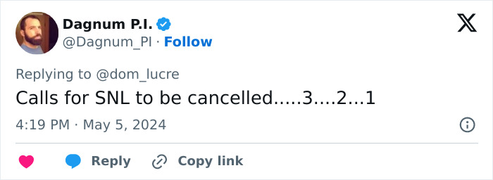 “They’re Laughing At Her, Not With Her”: JoJo Siwa SNL Skit Sparks Bullying Concerns “They’re Laughing At Her, Not With Her”: JoJo Siwa SNL Skit Sparks Bullying Concerns