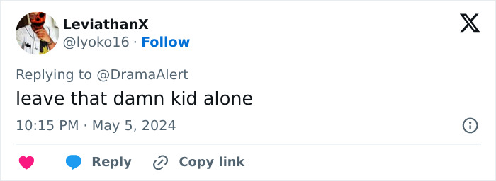 “They’re Laughing At Her, Not With Her”: JoJo Siwa SNL Skit Sparks Bullying Concerns “They’re Laughing At Her, Not With Her”: JoJo Siwa SNL Skit Sparks Bullying Concerns