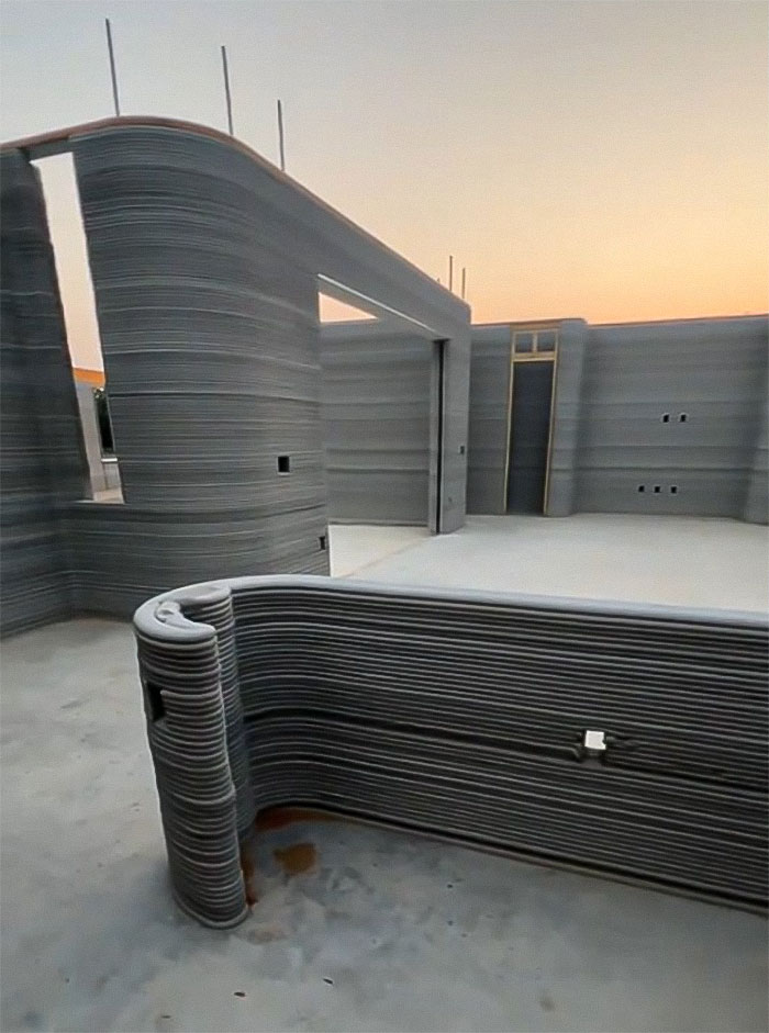 Woman Shares Pros And Cons Of Living Inside A Four-Bedroom 3D-Printed Home Woman Shares Pros And Cons Of Living Inside A Four-Bedroom 3D-Printed Home