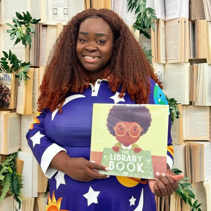 Woman Battles “Book Deserts” In Baltimore And Has Already Distributed Over 7,000 Books To Kids Woman Battles “Book Deserts” In Baltimore And Has Already Distributed Over 7,000 Books To Kids