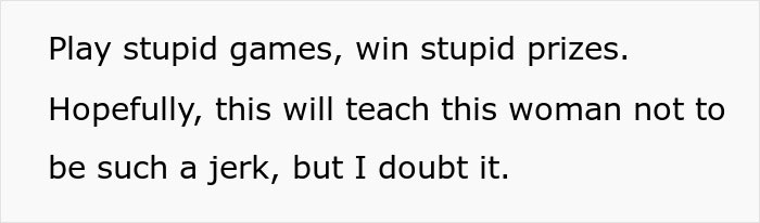 Fellow Passengers Approve Of This Woman’s Revenge On A Karen Who Refused To Be A ‘Decent Person’ Fellow Passengers Approve Of This Woman’s Revenge On A Karen Who Refused To Be A ‘Decent Person’