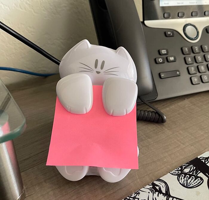 Adorable Desk Accessory: Post-It Cat Design Note Dispenser!