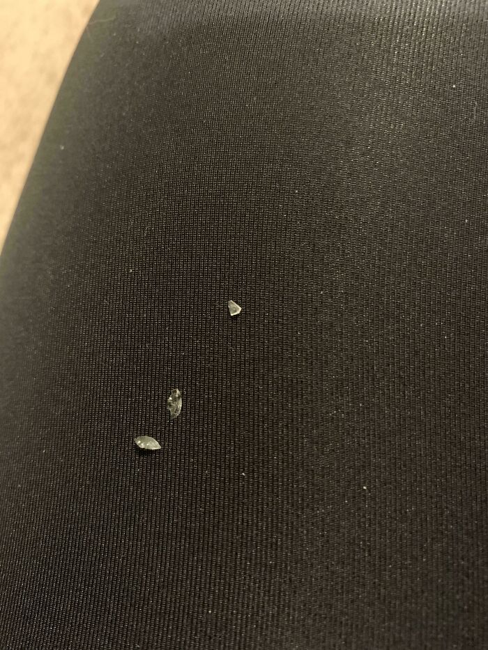 I’ve Been Finding These Tiny Shards Of Glass In My Bedroom For Two Weeks