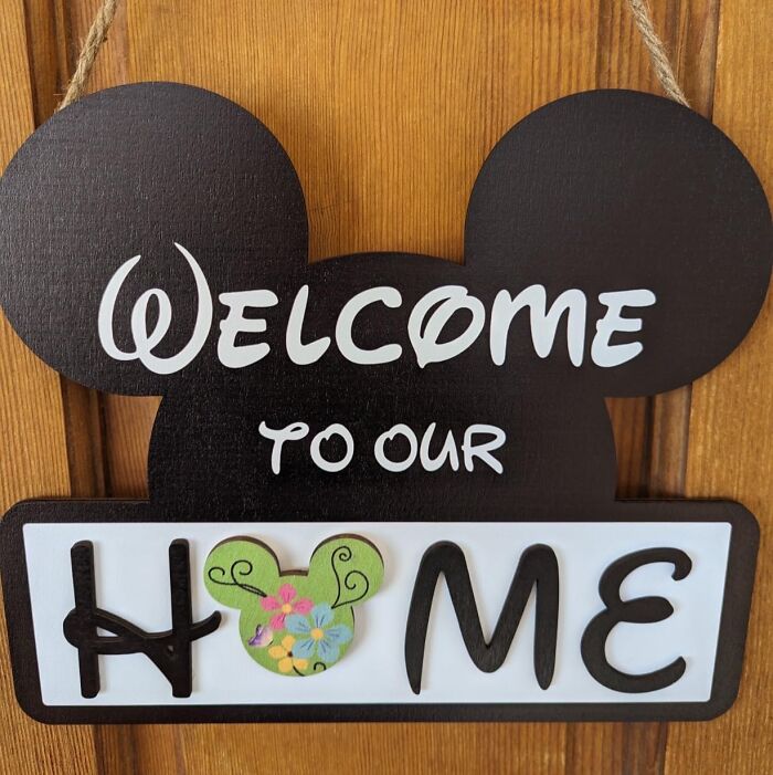 Welcome Visitors To Your Magic Kingdom With This Mickey Mouse Door Sign