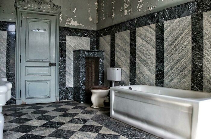 This Is One Of The Most Beautiful Bathrooms In An Abandoned Chateau