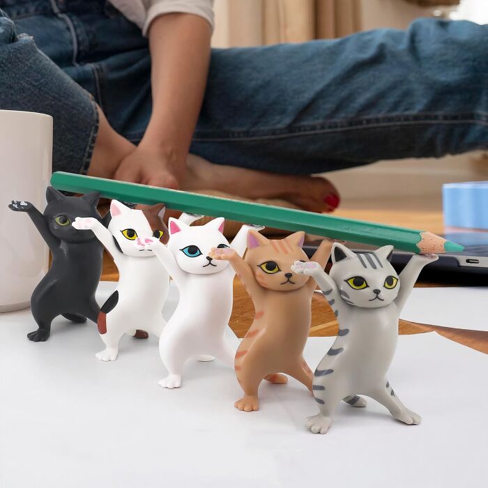 Spruce Up Your Workspace With The Cat Pen Holder – It's The Perfect Blend Of Cute And Functional