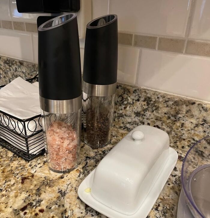 An Electric Salt And Pepper Grinder Set Is Both Practical And Thoughtful, The Perfect Blend For A Mother's Day Gift!