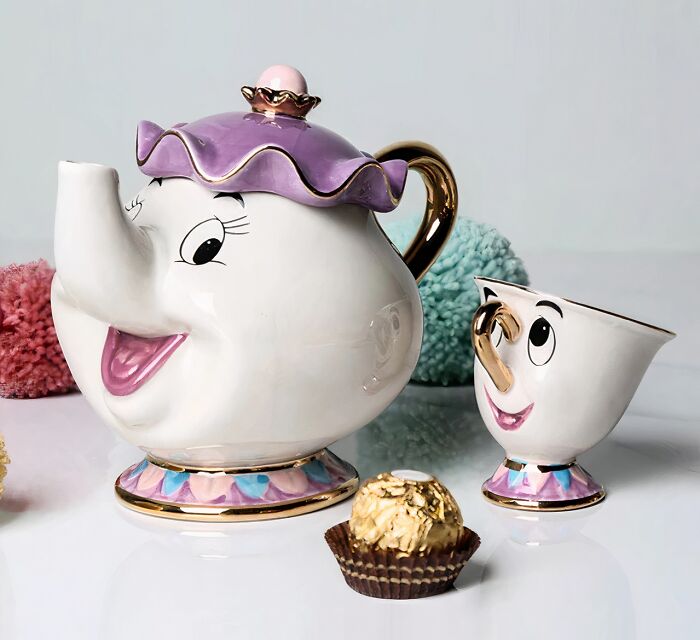 Can You Blow Bubbles In Your Tea Like Chip? Pour A Cup With This Mrs. Potts And Chip Set And Find Out!