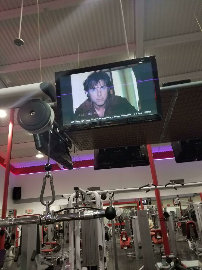 All The TV's In The Gym On This Channel Were Stuck Like This My Entire Workout