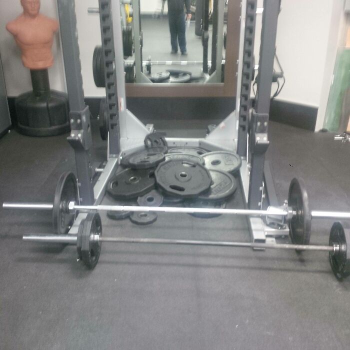 Walk Into The Gym And Find This S**t In The Power Rack