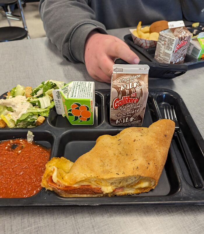 Tired Of School Lunch Slander. I Go To A Public School In Pennsylvania, It Just Has Pretty Good Food