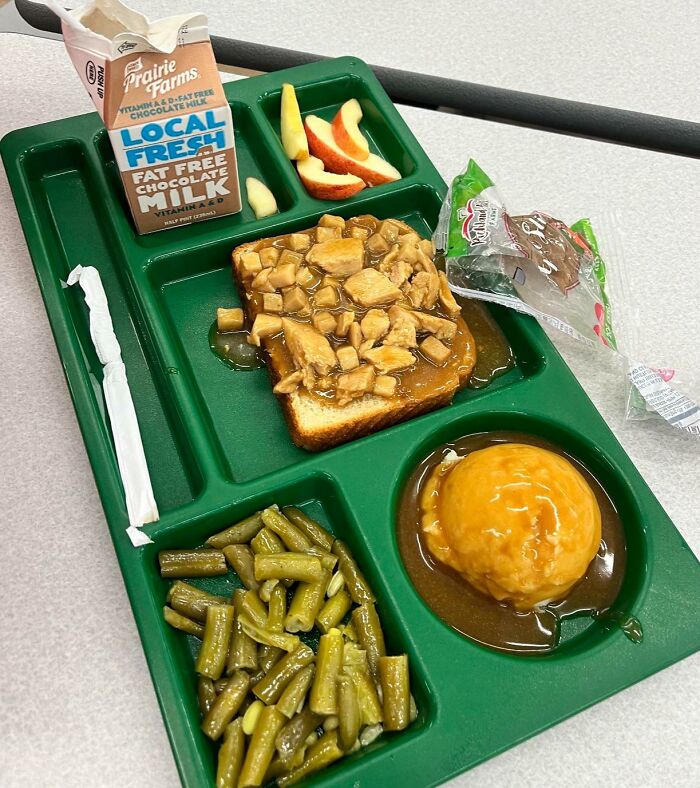USA: My Mom Is A Teacher At My Former Elementary School And She Sent Me A Photo Of Her Lunch