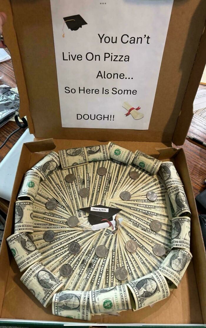 The Owner And Employees Of Our Local Pizza Shop Surprised Their Waitress For Graduating High School