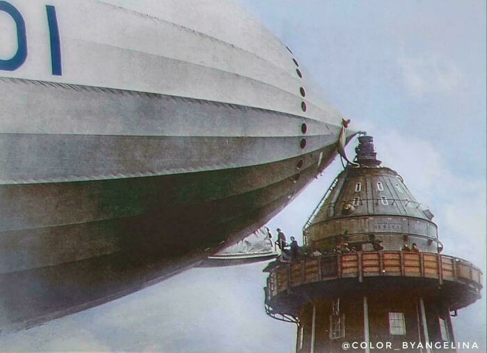 Passengers Boarding A British Airship For Its Last Voyage Killing 48 Of 53 On Board