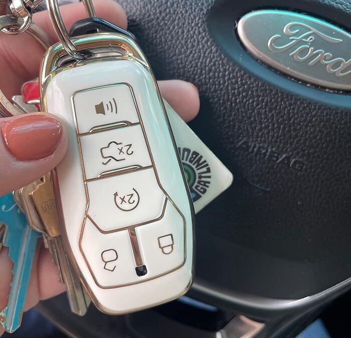 Make Your Keys Stand Out From The Rest With This Chic Key Fob Cover With Keychain For Ford