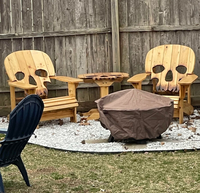 My Neighbor Made These Skull Adirondack Chairs And A Matching Table